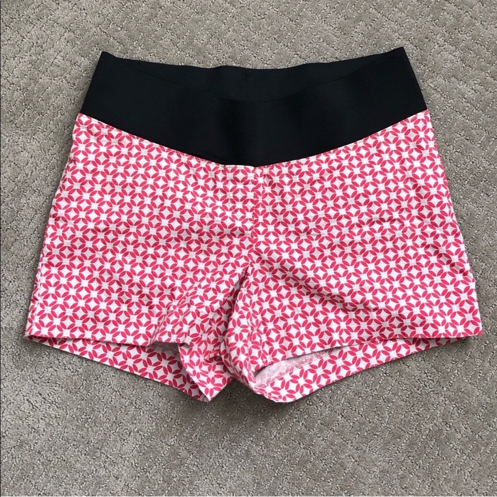 LOFT Maternity Shorts w/ Demi band 4” inseam